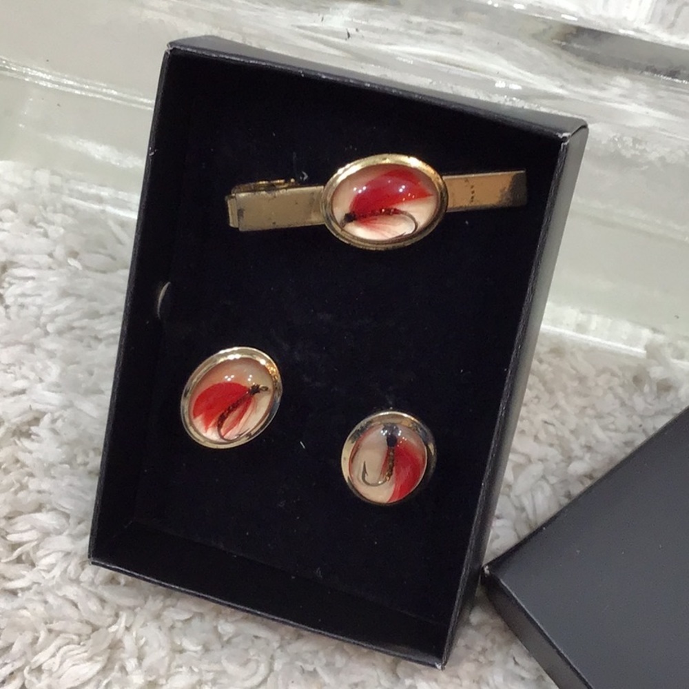 Vintage Anson fly fishing tie clip & cuff links set